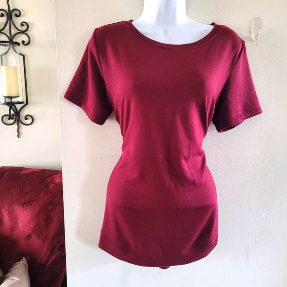 BUNDLE Danskin Athletic Tunic T-shirts with Tulip Hem - Picture 3 of 5